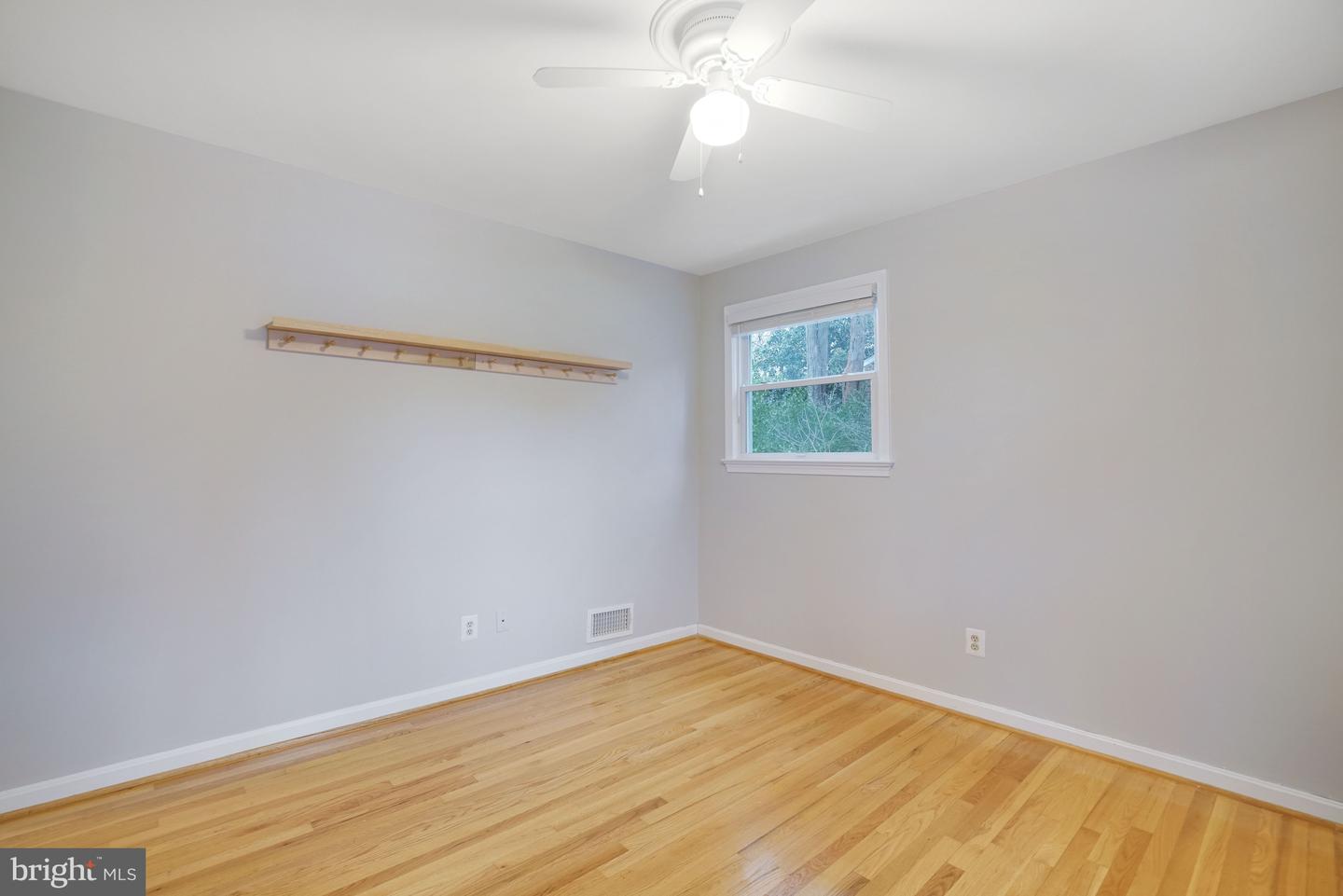 8921 BRAEBURN DR, ANNANDALE, Virginia 22003, 5 Bedrooms Bedrooms, ,3 BathroomsBathrooms,Residential,For sale,8921 BRAEBURN DR,VAFX2290436 MLS # VAFX2290436