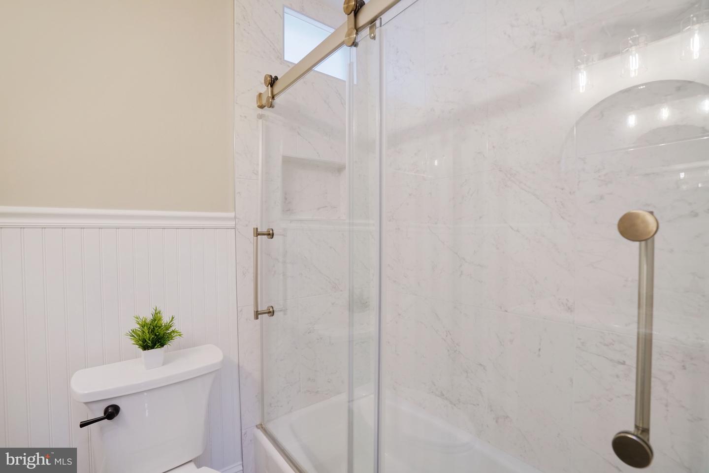 8921 BRAEBURN DR, ANNANDALE, Virginia 22003, 5 Bedrooms Bedrooms, ,3 BathroomsBathrooms,Residential,For sale,8921 BRAEBURN DR,VAFX2290436 MLS # VAFX2290436