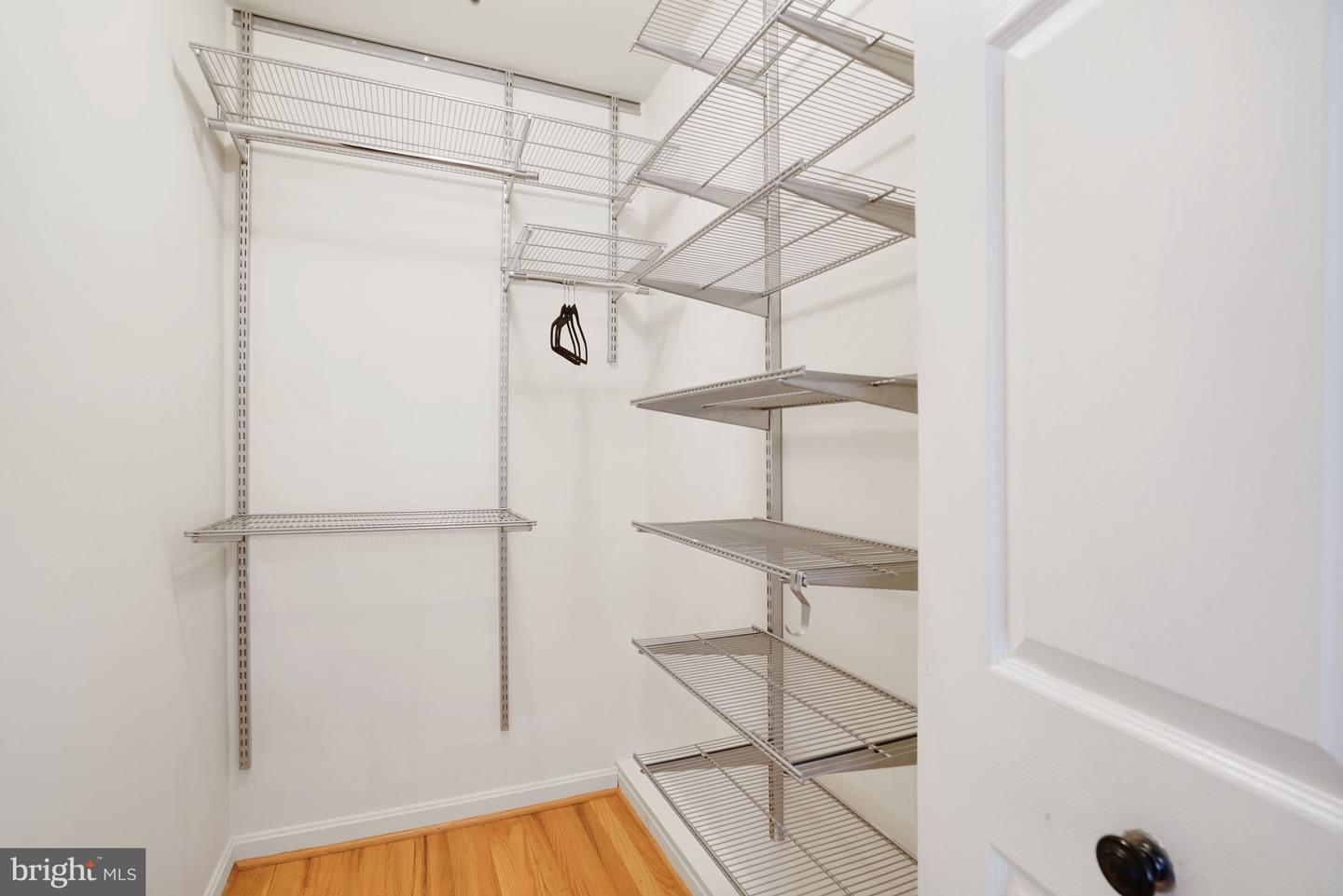 8921 BRAEBURN DR, ANNANDALE, Virginia 22003, 5 Bedrooms Bedrooms, ,3 BathroomsBathrooms,Residential,For sale,8921 BRAEBURN DR,VAFX2290436 MLS # VAFX2290436