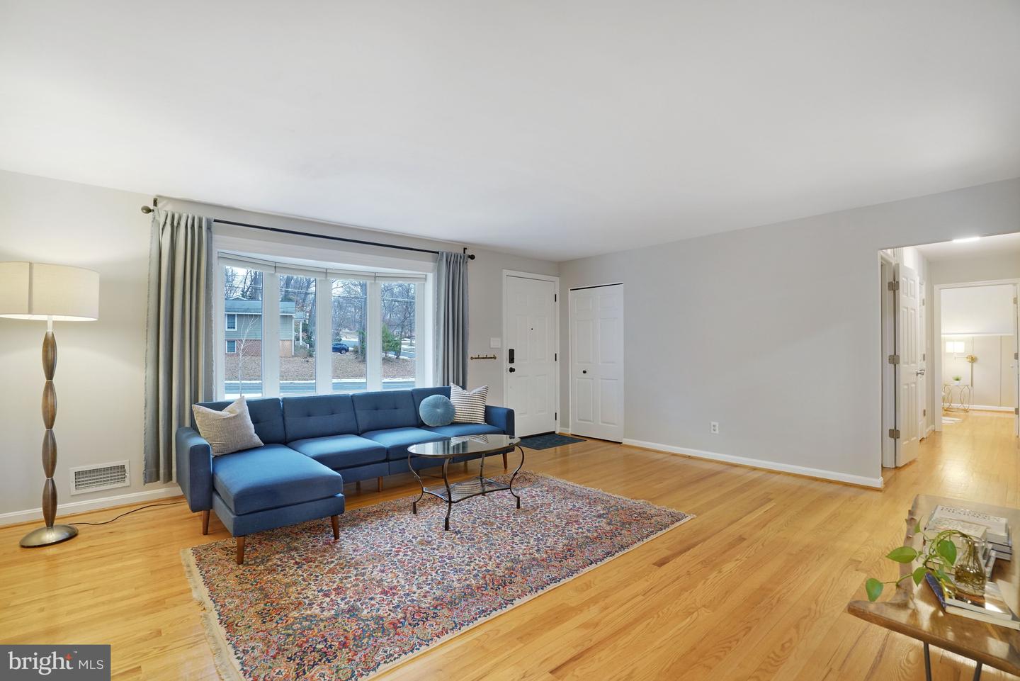 8921 BRAEBURN DR, ANNANDALE, Virginia 22003, 5 Bedrooms Bedrooms, ,3 BathroomsBathrooms,Residential,For sale,8921 BRAEBURN DR,VAFX2290436 MLS # VAFX2290436