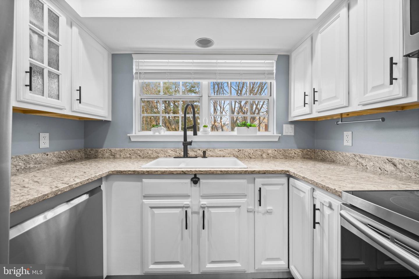 3804 GREEN RIDGE CT #301, FAIRFAX, Virginia 22033, 2 Bedrooms Bedrooms, ,2 BathroomsBathrooms,Residential,For sale,3804 GREEN RIDGE CT #301,VAFX2290448 MLS # VAFX2290448