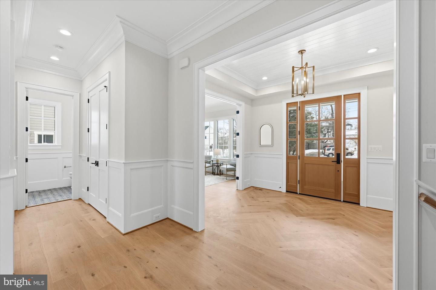 6804 MONTOUR DR, FALLS CHURCH, Virginia 22043, 6 Bedrooms Bedrooms, ,6 BathroomsBathrooms,Residential,For sale,6804 MONTOUR DR,VAFX2290452 MLS # VAFX2290452