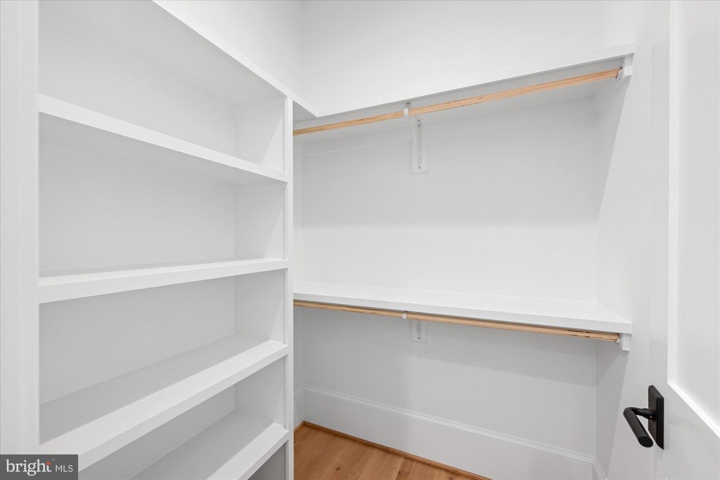 6804 MONTOUR DR, FALLS CHURCH, Virginia 22043, 6 Bedrooms Bedrooms, ,6 BathroomsBathrooms,Residential,For sale,6804 MONTOUR DR,VAFX2290452 MLS # VAFX2290452