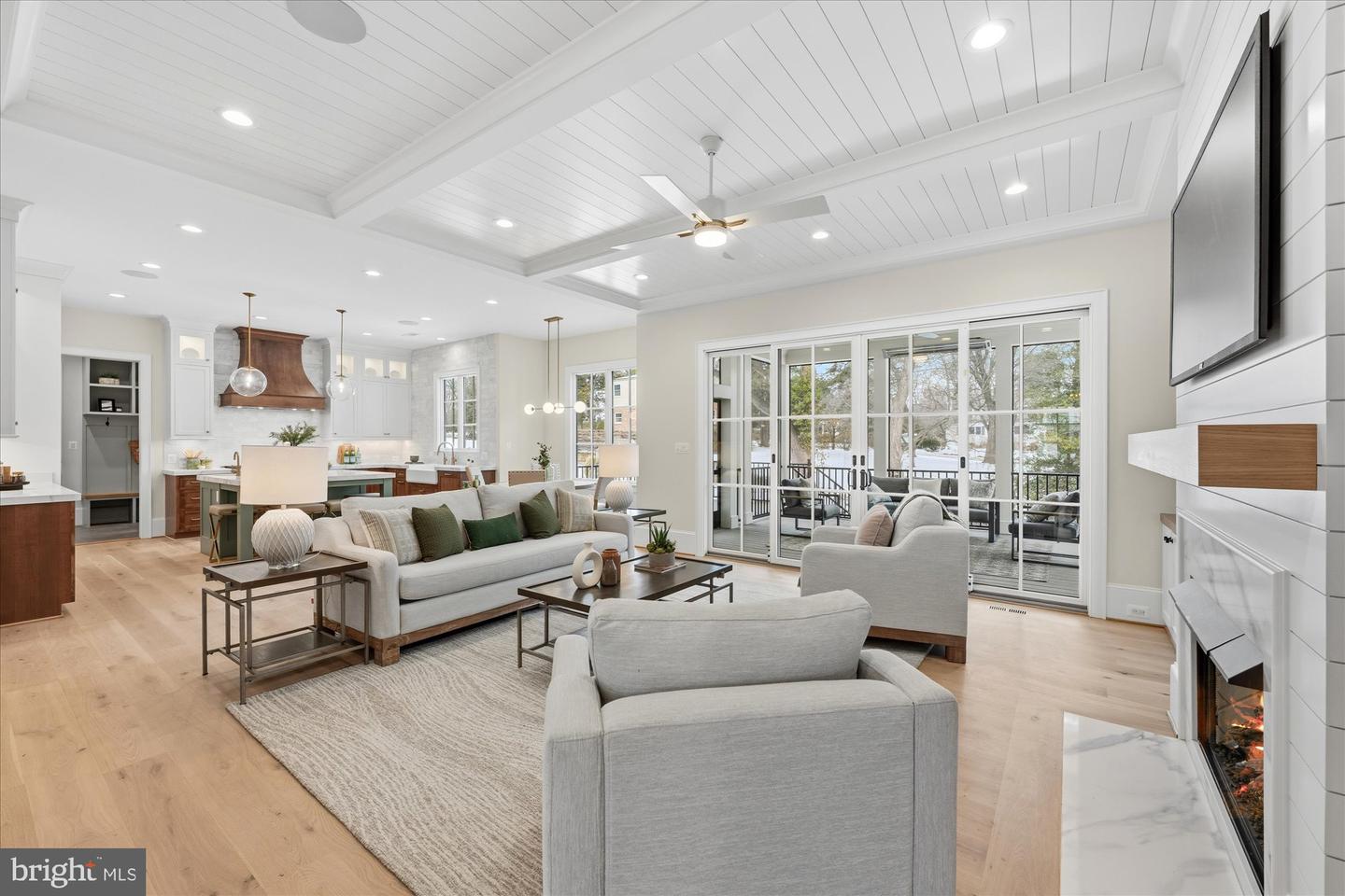 6804 MONTOUR DR, FALLS CHURCH, Virginia 22043, 6 Bedrooms Bedrooms, ,6 BathroomsBathrooms,Residential,For sale,6804 MONTOUR DR,VAFX2290452 MLS # VAFX2290452