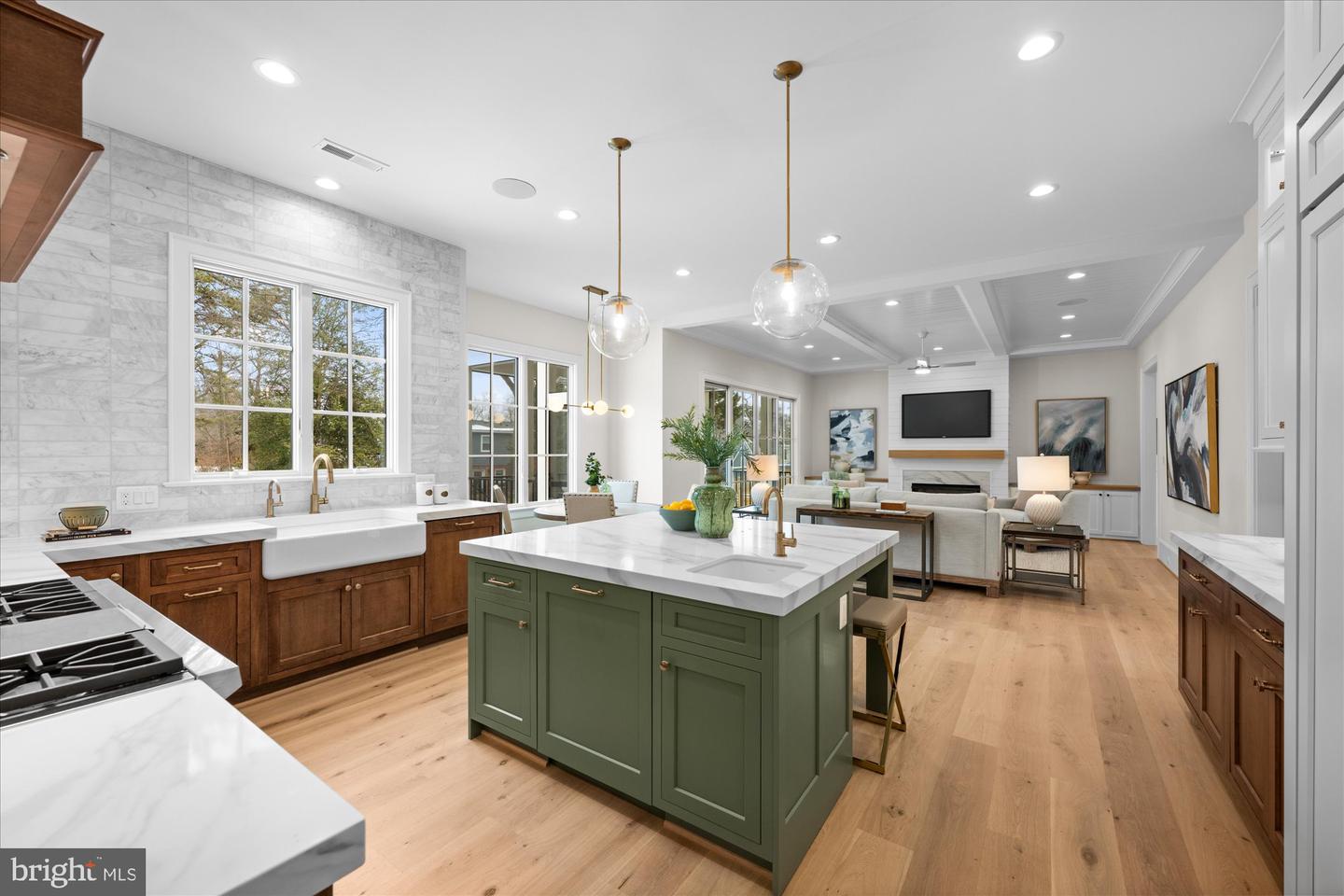 6804 MONTOUR DR, FALLS CHURCH, Virginia 22043, 6 Bedrooms Bedrooms, ,6 BathroomsBathrooms,Residential,For sale,6804 MONTOUR DR,VAFX2290452 MLS # VAFX2290452