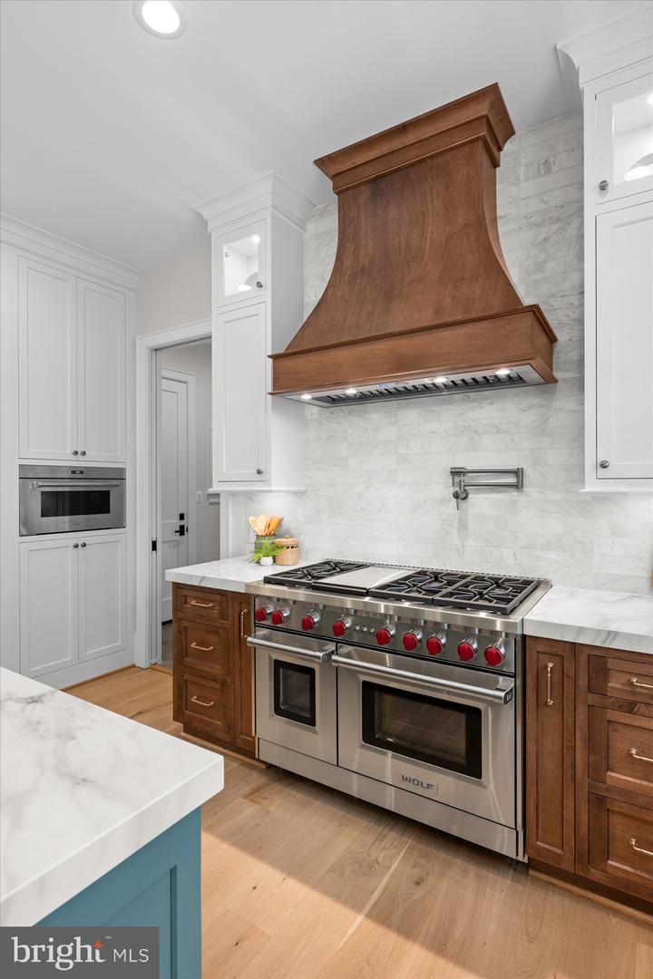 6804 MONTOUR DR, FALLS CHURCH, Virginia 22043, 6 Bedrooms Bedrooms, ,6 BathroomsBathrooms,Residential,For sale,6804 MONTOUR DR,VAFX2290452 MLS # VAFX2290452