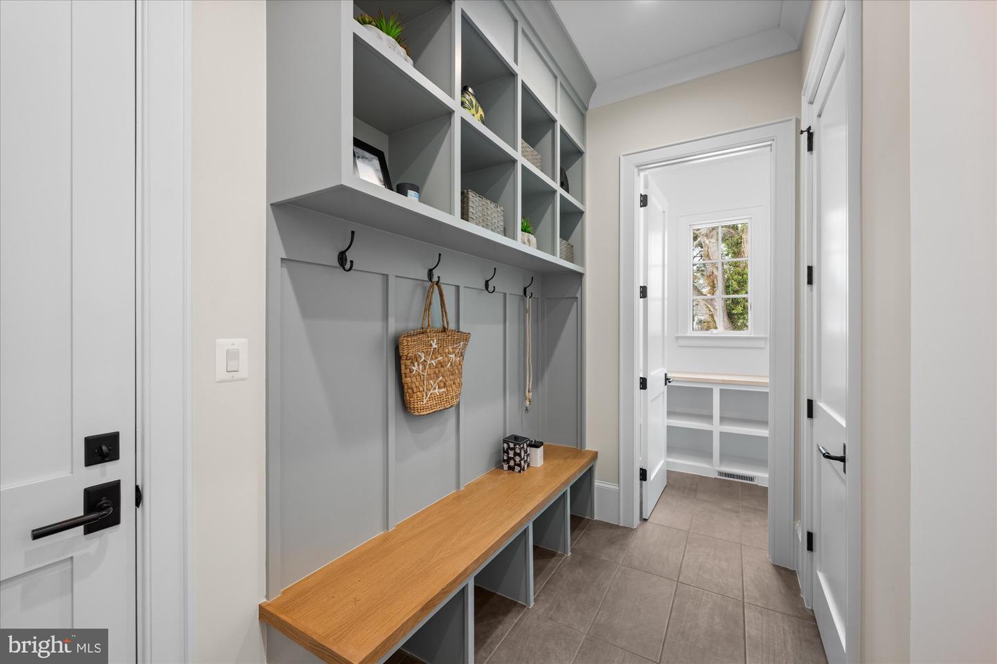 6804 MONTOUR DR, FALLS CHURCH, Virginia 22043, 6 Bedrooms Bedrooms, ,6 BathroomsBathrooms,Residential,For sale,6804 MONTOUR DR,VAFX2290452 MLS # VAFX2290452