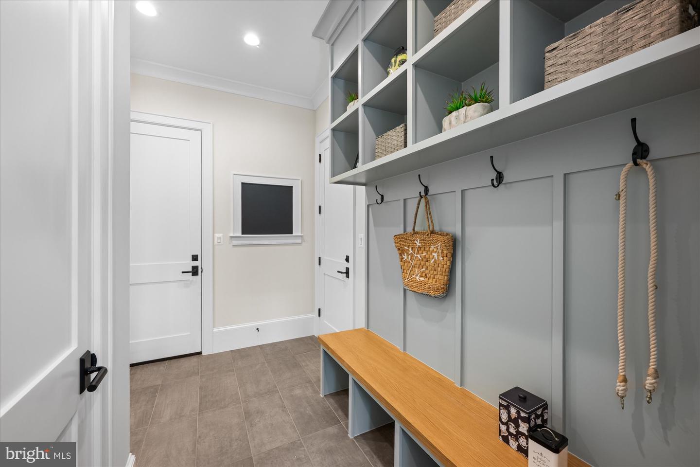 6804 MONTOUR DR, FALLS CHURCH, Virginia 22043, 6 Bedrooms Bedrooms, ,6 BathroomsBathrooms,Residential,For sale,6804 MONTOUR DR,VAFX2290452 MLS # VAFX2290452