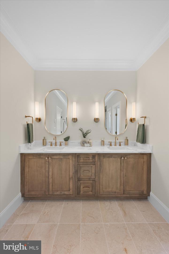 6804 MONTOUR DR, FALLS CHURCH, Virginia 22043, 6 Bedrooms Bedrooms, ,6 BathroomsBathrooms,Residential,For sale,6804 MONTOUR DR,VAFX2290452 MLS # VAFX2290452