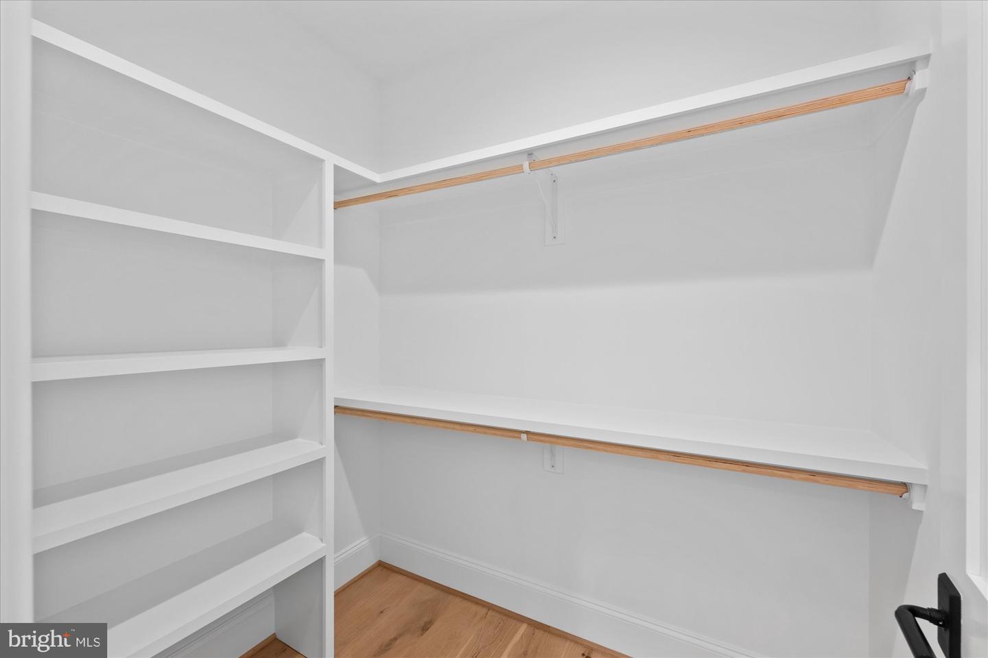 6804 MONTOUR DR, FALLS CHURCH, Virginia 22043, 6 Bedrooms Bedrooms, ,6 BathroomsBathrooms,Residential,For sale,6804 MONTOUR DR,VAFX2290452 MLS # VAFX2290452