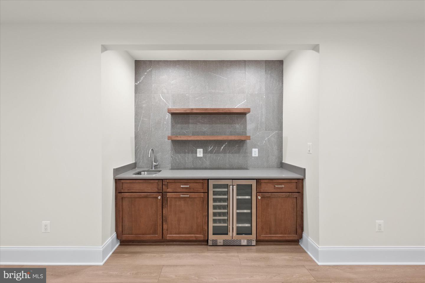 6804 MONTOUR DR, FALLS CHURCH, Virginia 22043, 6 Bedrooms Bedrooms, ,6 BathroomsBathrooms,Residential,For sale,6804 MONTOUR DR,VAFX2290452 MLS # VAFX2290452