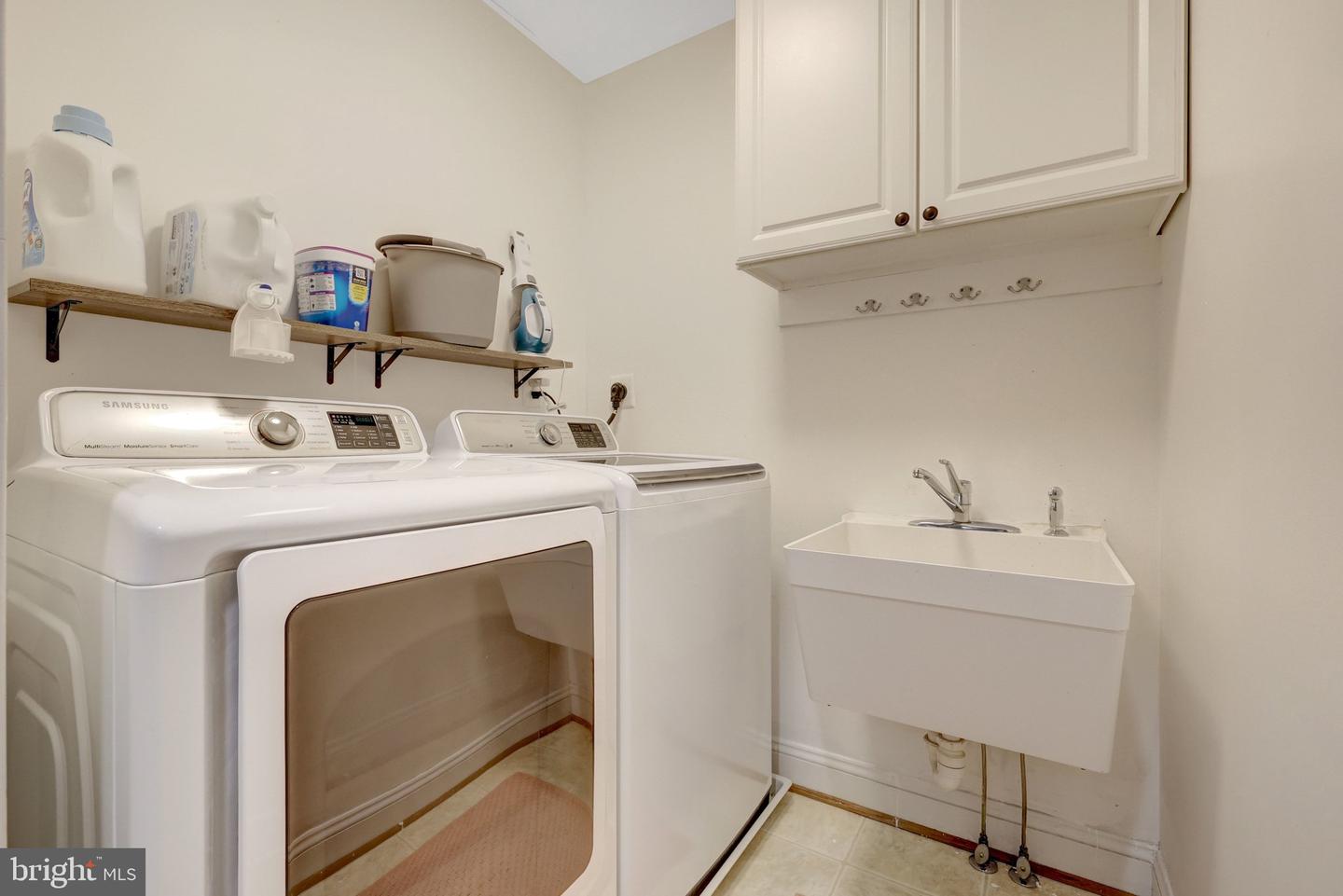 24154 CORKTREE LN, ALDIE, Virginia 20105, 4 Bedrooms Bedrooms, ,4 BathroomsBathrooms,Residential,For sale,24154 CORKTREE LN,VALO2115712 MLS # VALO2115712