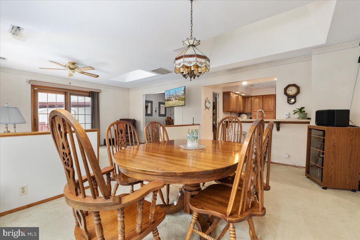 6670 KELLY RD, WARRENTON, Virginia 20187, 5 Bedrooms Bedrooms, 17 Rooms Rooms,3 BathroomsBathrooms,Residential,For sale,6670 KELLY RD,VAFQ2020534 MLS # VAFQ2020534