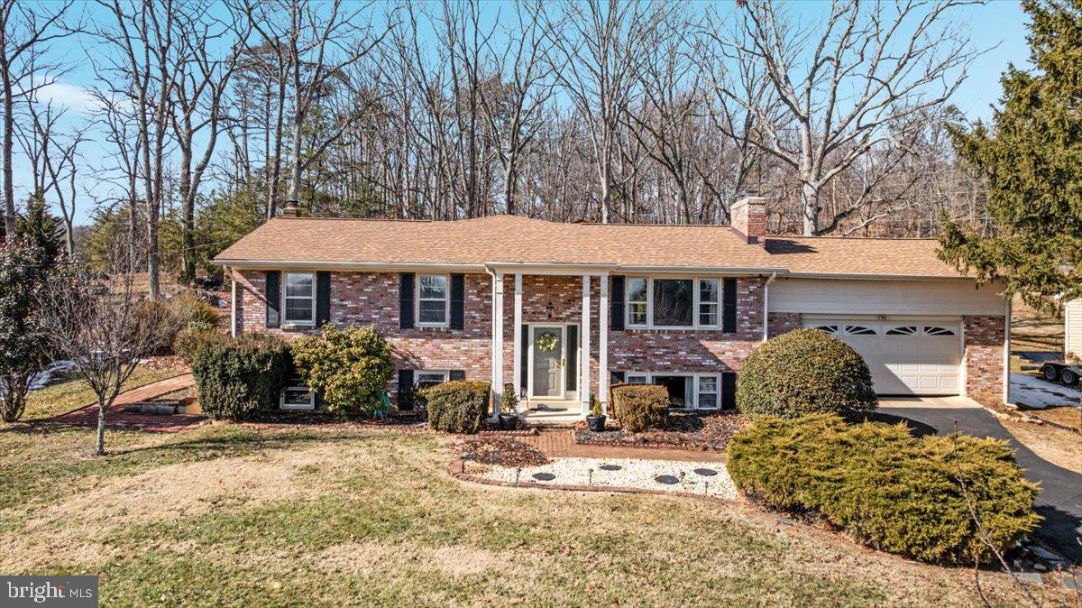 6670 KELLY RD, WARRENTON, Virginia 20187, 5 Bedrooms Bedrooms, 17 Rooms Rooms,3 BathroomsBathrooms,Residential,For sale,6670 KELLY RD,VAFQ2020534 MLS # VAFQ2020534