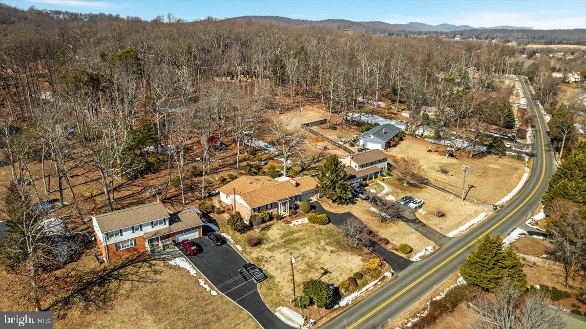 6670 KELLY RD, WARRENTON, Virginia 20187, 5 Bedrooms Bedrooms, 17 Rooms Rooms,3 BathroomsBathrooms,Residential,For sale,6670 KELLY RD,VAFQ2020534 MLS # VAFQ2020534