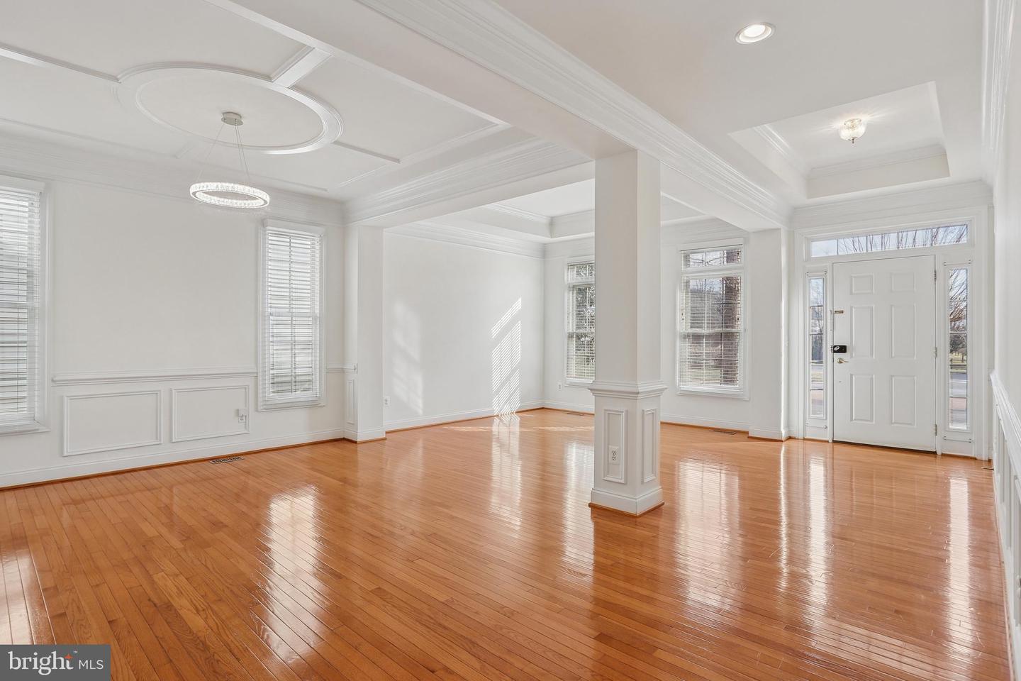 6064 DUNNBROOK TER, HAYMARKET, Virginia 20169, 5 Bedrooms Bedrooms, ,3 BathroomsBathrooms,Residential,For sale,6064 DUNNBROOK TER,VAPW2112316 MLS # VAPW2112316