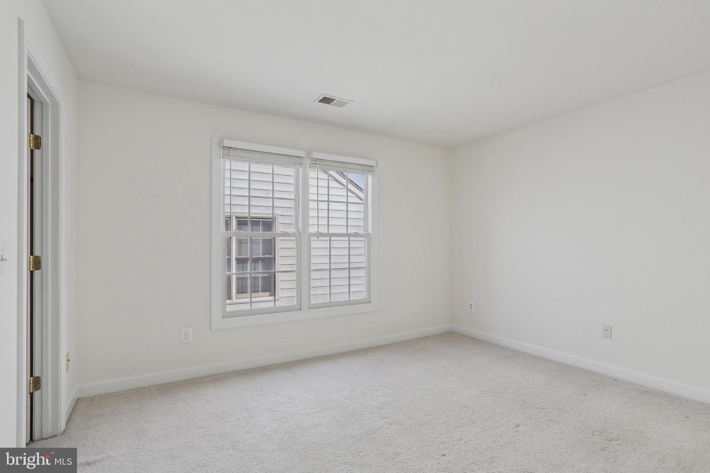 6064 DUNNBROOK TER, HAYMARKET, Virginia 20169, 5 Bedrooms Bedrooms, ,3 BathroomsBathrooms,Residential,For sale,6064 DUNNBROOK TER,VAPW2112316 MLS # VAPW2112316