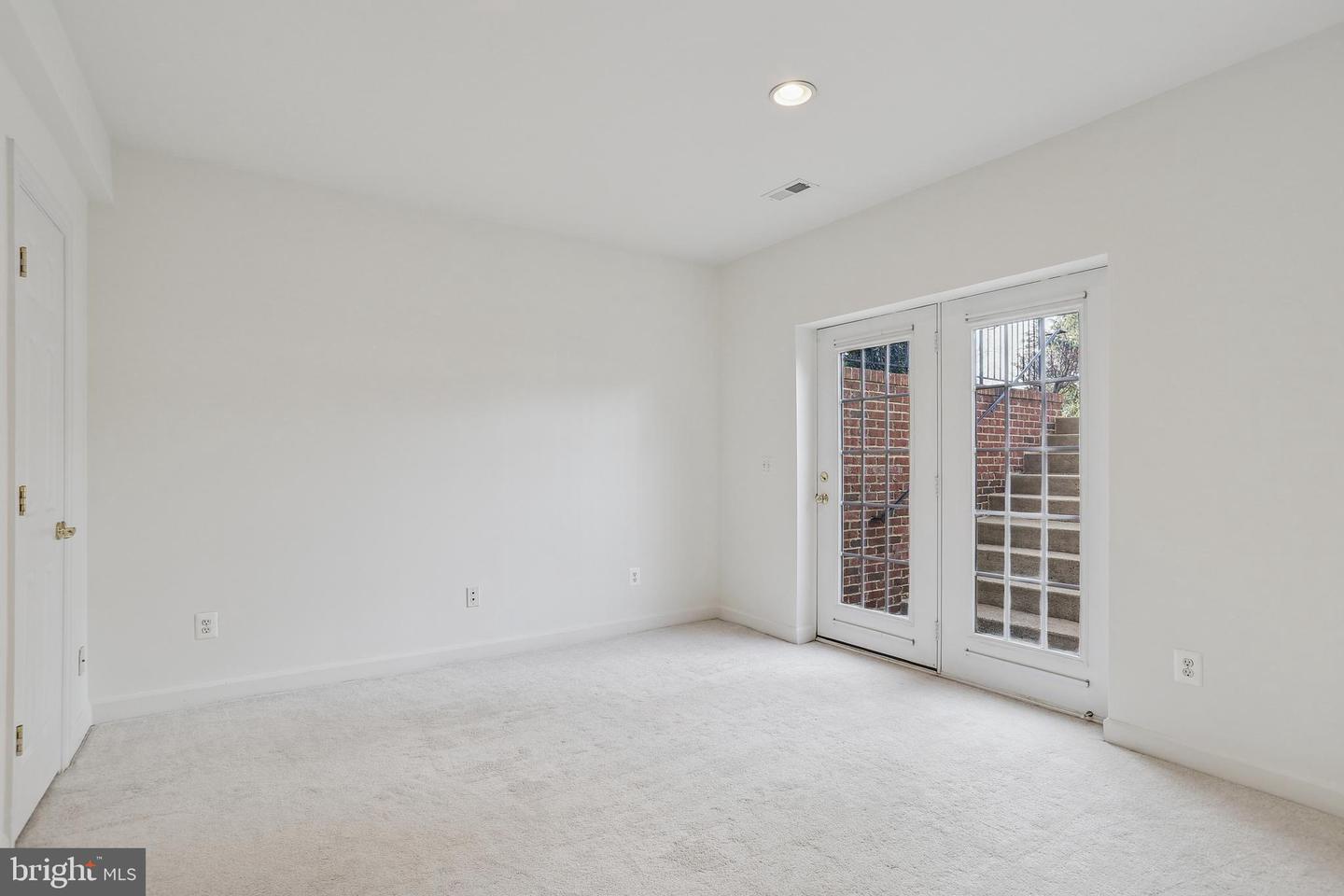 6064 DUNNBROOK TER, HAYMARKET, Virginia 20169, 5 Bedrooms Bedrooms, ,3 BathroomsBathrooms,Residential,For sale,6064 DUNNBROOK TER,VAPW2112316 MLS # VAPW2112316