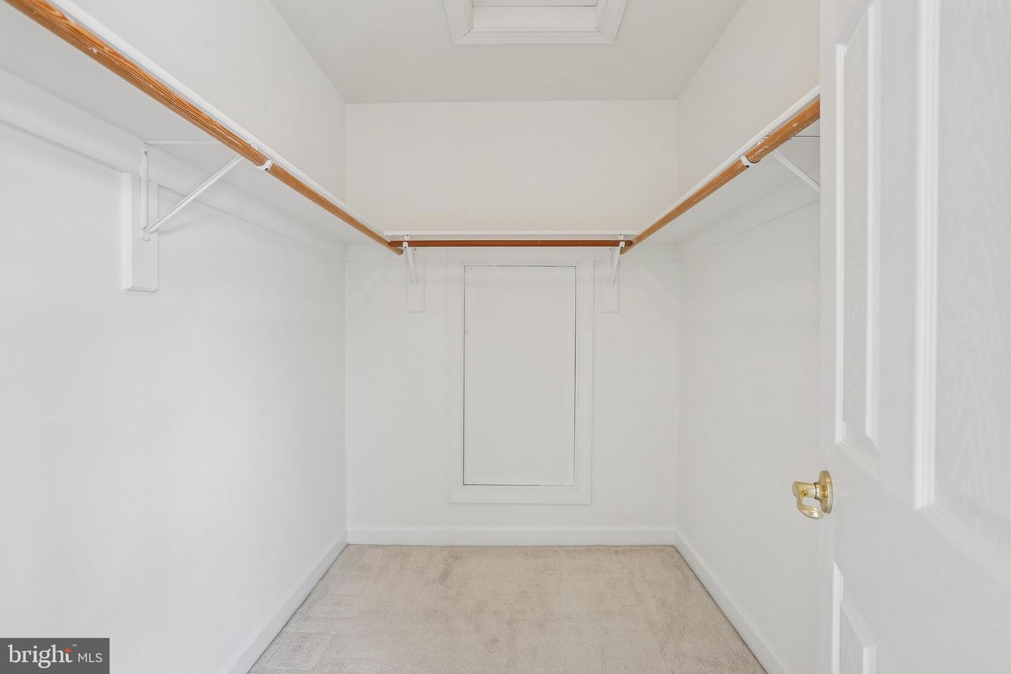 6064 DUNNBROOK TER, HAYMARKET, Virginia 20169, 5 Bedrooms Bedrooms, ,3 BathroomsBathrooms,Residential,For sale,6064 DUNNBROOK TER,VAPW2112316 MLS # VAPW2112316