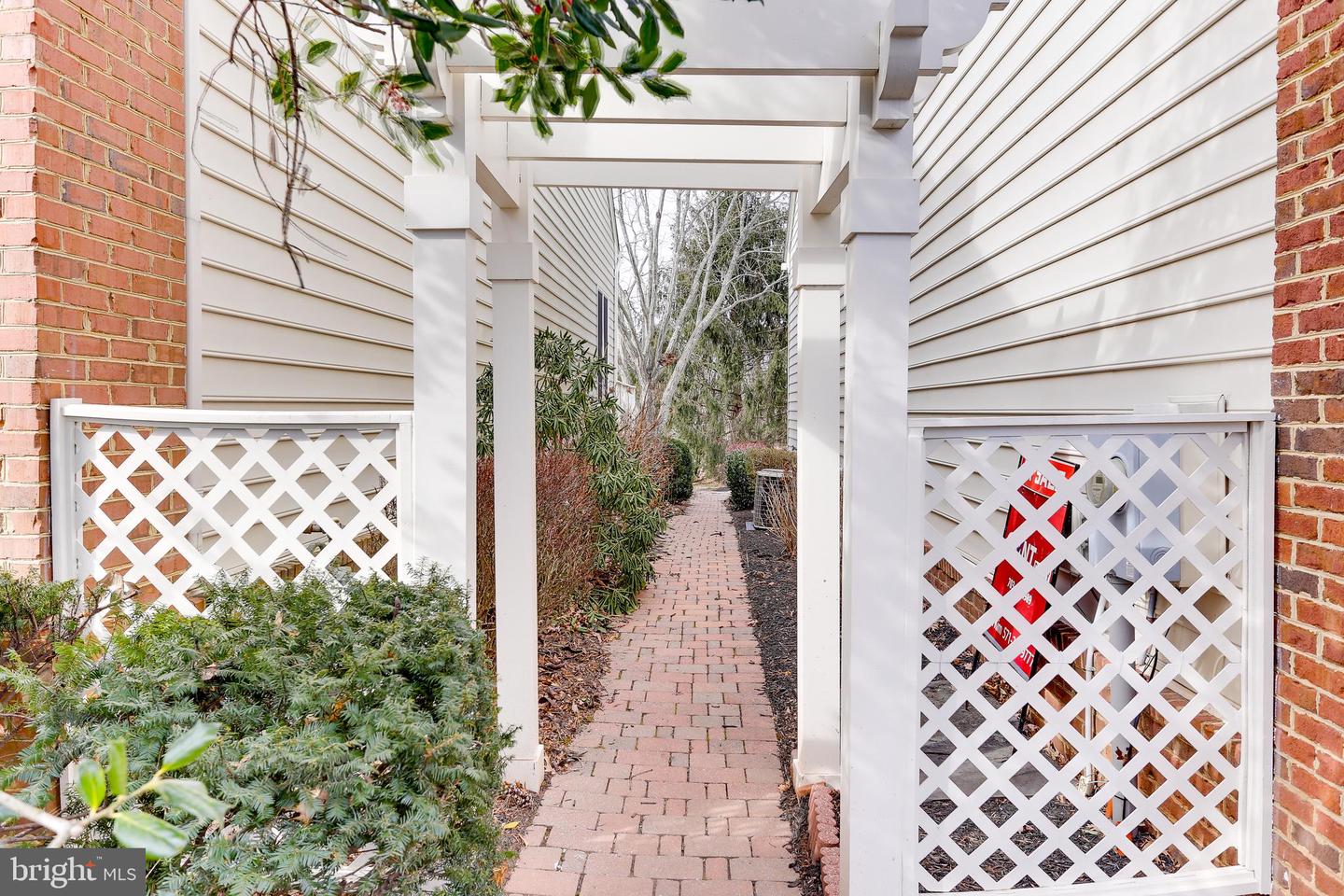 6064 DUNNBROOK TER, HAYMARKET, Virginia 20169, 5 Bedrooms Bedrooms, ,3 BathroomsBathrooms,Residential,For sale,6064 DUNNBROOK TER,VAPW2112316 MLS # VAPW2112316