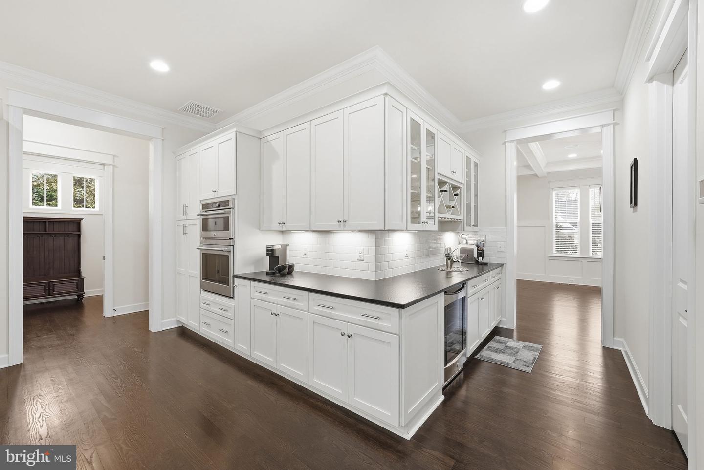 2867 HILL RD, VIENNA, Virginia 22181, 5 Bedrooms Bedrooms, ,5 BathroomsBathrooms,Residential,For sale,2867 HILL RD,VAFX2290510 MLS # VAFX2290510