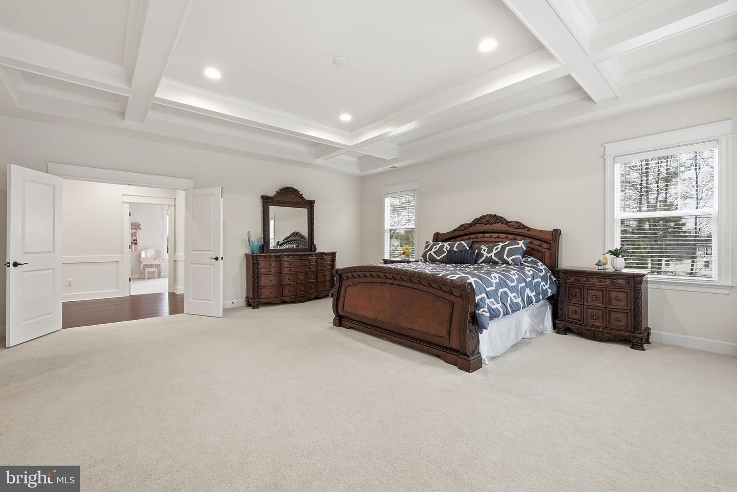 2867 HILL RD, VIENNA, Virginia 22181, 5 Bedrooms Bedrooms, ,5 BathroomsBathrooms,Residential,For sale,2867 HILL RD,VAFX2290510 MLS # VAFX2290510