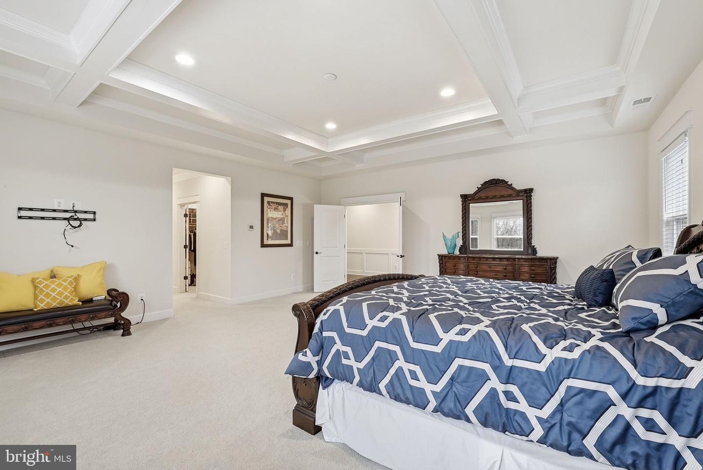 2867 HILL RD, VIENNA, Virginia 22181, 5 Bedrooms Bedrooms, ,5 BathroomsBathrooms,Residential,For sale,2867 HILL RD,VAFX2290510 MLS # VAFX2290510