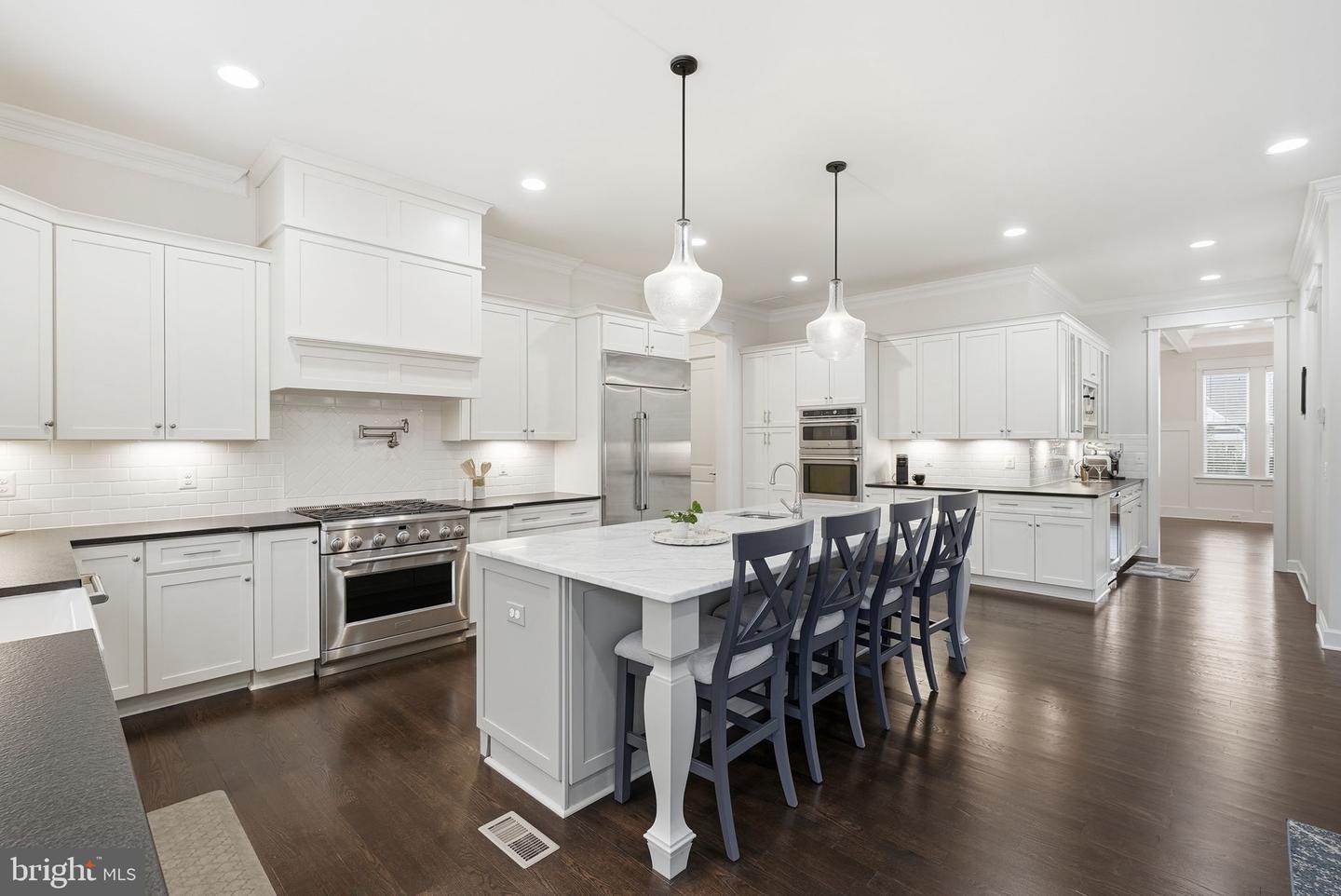 2867 HILL RD, VIENNA, Virginia 22181, 5 Bedrooms Bedrooms, ,5 BathroomsBathrooms,Residential,For sale,2867 HILL RD,VAFX2290510 MLS # VAFX2290510