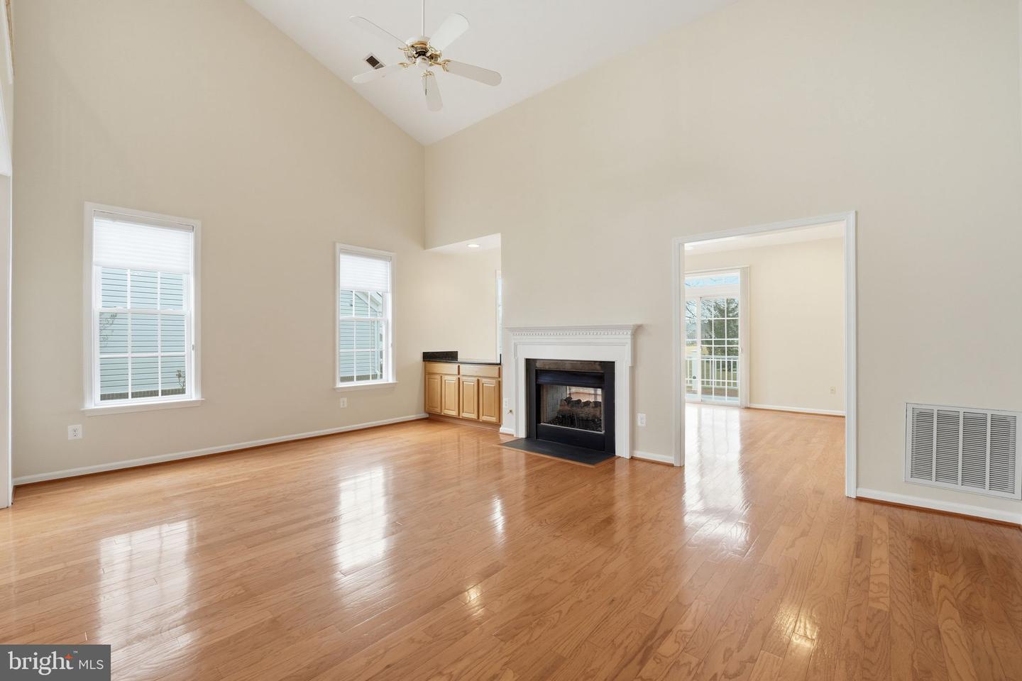 13663 HERITAGE VALLEY WAY, GAINESVILLE, Virginia 20155, 3 Bedrooms Bedrooms, ,3 BathroomsBathrooms,Residential,For sale,13663 HERITAGE VALLEY WAY,VAPW2112360 MLS # VAPW2112360