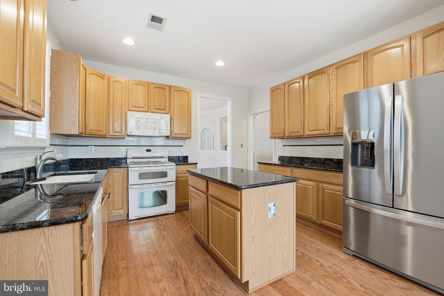 13663 HERITAGE VALLEY WAY, GAINESVILLE, Virginia 20155, 3 Bedrooms Bedrooms, ,3 BathroomsBathrooms,Residential,For sale,13663 HERITAGE VALLEY WAY,VAPW2112360 MLS # VAPW2112360