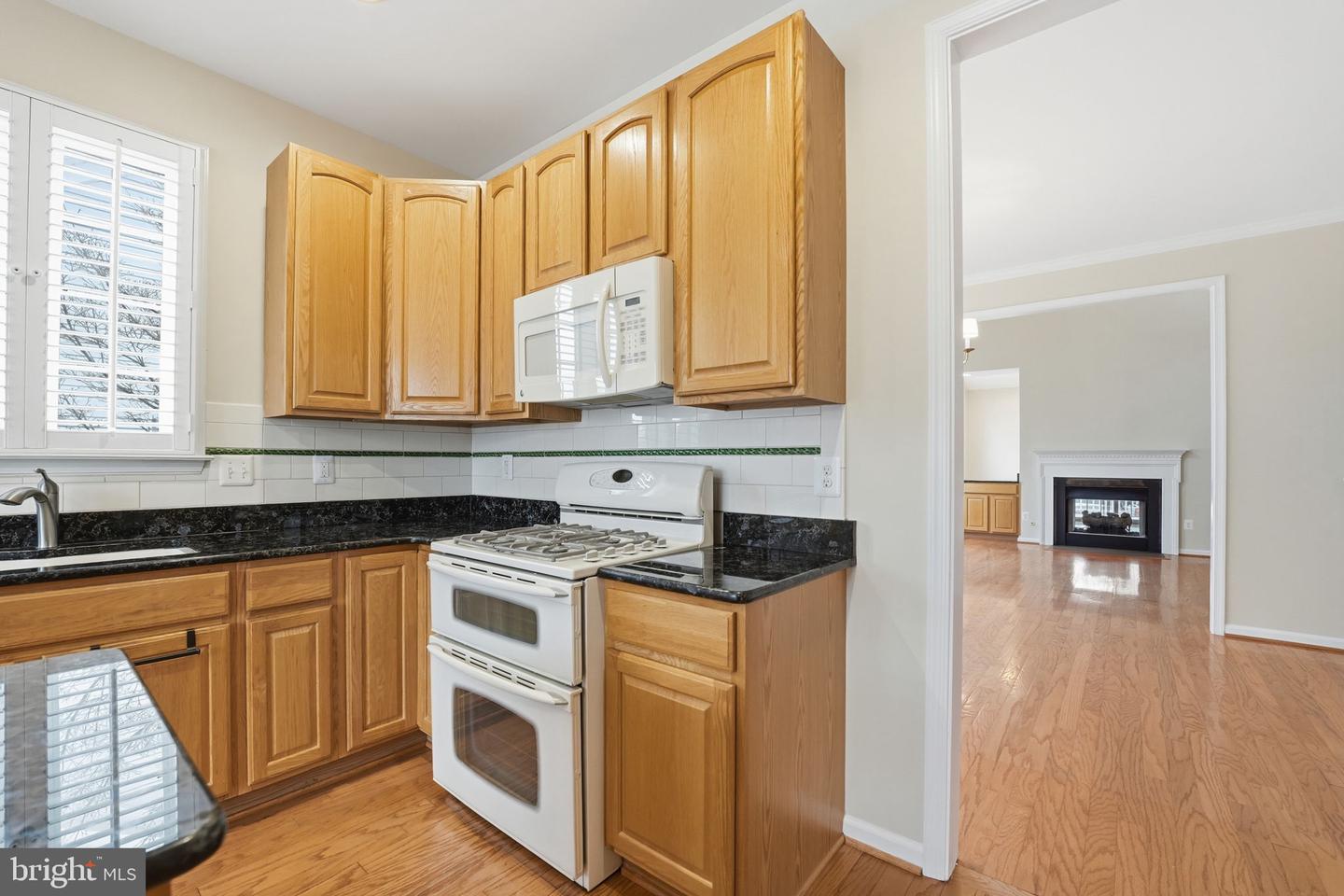 13663 HERITAGE VALLEY WAY, GAINESVILLE, Virginia 20155, 3 Bedrooms Bedrooms, ,3 BathroomsBathrooms,Residential,For sale,13663 HERITAGE VALLEY WAY,VAPW2112360 MLS # VAPW2112360