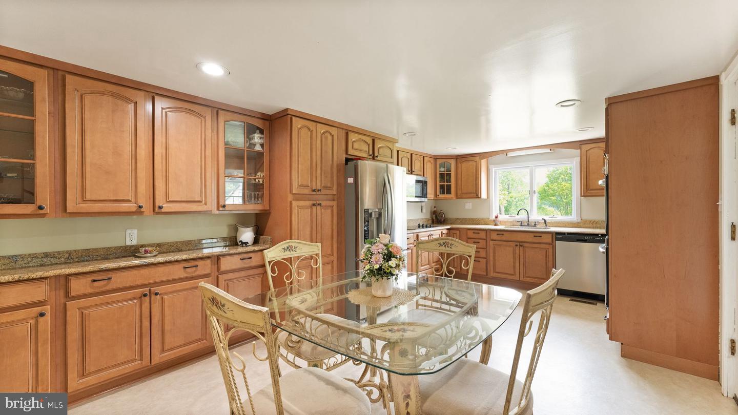 11909 BRADLEY FOREST RD, MANASSAS, Virginia 20112, 4 Bedrooms Bedrooms, 8 Rooms Rooms,3 BathroomsBathrooms,Residential,For sale,11909 BRADLEY FOREST RD,VAPW2112368 MLS # VAPW2112368 11909 BRADLEY FOREST RD, MANASSAS, Virginia 20112, 4 Bedrooms Bedrooms, 8 Rooms Rooms,3 BathroomsBathrooms,Residential,For sale,11909 BRADLEY FOREST RD,VAPW2112368 MLS # VAPW2112368