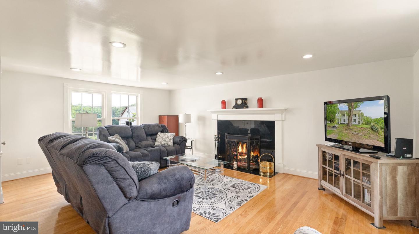 11909 BRADLEY FOREST RD, MANASSAS, Virginia 20112, 4 Bedrooms Bedrooms, 8 Rooms Rooms,3 BathroomsBathrooms,Residential,For sale,11909 BRADLEY FOREST RD,VAPW2112368 MLS # VAPW2112368 11909 BRADLEY FOREST RD, MANASSAS, Virginia 20112, 4 Bedrooms Bedrooms, 8 Rooms Rooms,3 BathroomsBathrooms,Residential,For sale,11909 BRADLEY FOREST RD,VAPW2112368 MLS # VAPW2112368