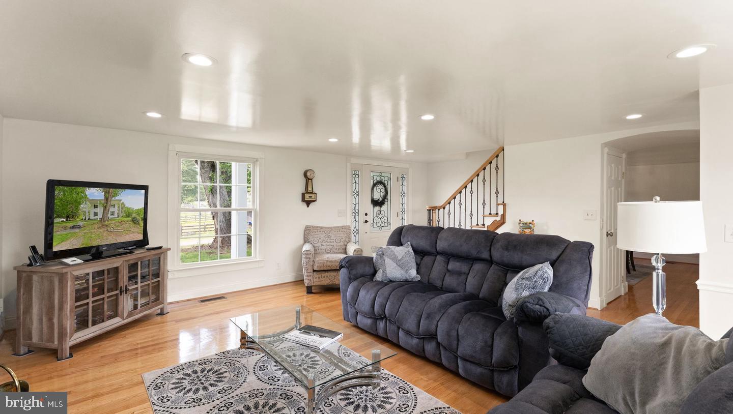 11909 BRADLEY FOREST RD, MANASSAS, Virginia 20112, 4 Bedrooms Bedrooms, 8 Rooms Rooms,3 BathroomsBathrooms,Residential,For sale,11909 BRADLEY FOREST RD,VAPW2112368 MLS # VAPW2112368 11909 BRADLEY FOREST RD, MANASSAS, Virginia 20112, 4 Bedrooms Bedrooms, 8 Rooms Rooms,3 BathroomsBathrooms,Residential,For sale,11909 BRADLEY FOREST RD,VAPW2112368 MLS # VAPW2112368