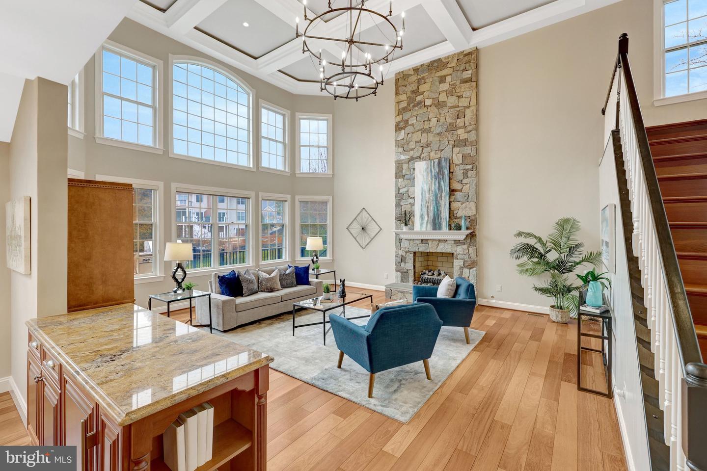 1710 DOVE POINT CT, VIENNA, Virginia 22182, 5 Bedrooms Bedrooms, ,4 BathroomsBathrooms,Residential,For sale,1710 DOVE POINT CT,VAFX2290704 MLS # VAFX2290704