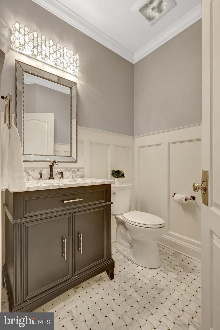 1710 DOVE POINT CT, VIENNA, Virginia 22182, 5 Bedrooms Bedrooms, ,4 BathroomsBathrooms,Residential,For sale,1710 DOVE POINT CT,VAFX2290704 MLS # VAFX2290704