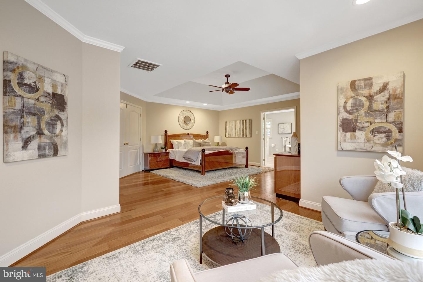 1710 DOVE POINT CT, VIENNA, Virginia 22182, 5 Bedrooms Bedrooms, ,4 BathroomsBathrooms,Residential,For sale,1710 DOVE POINT CT,VAFX2290704 MLS # VAFX2290704