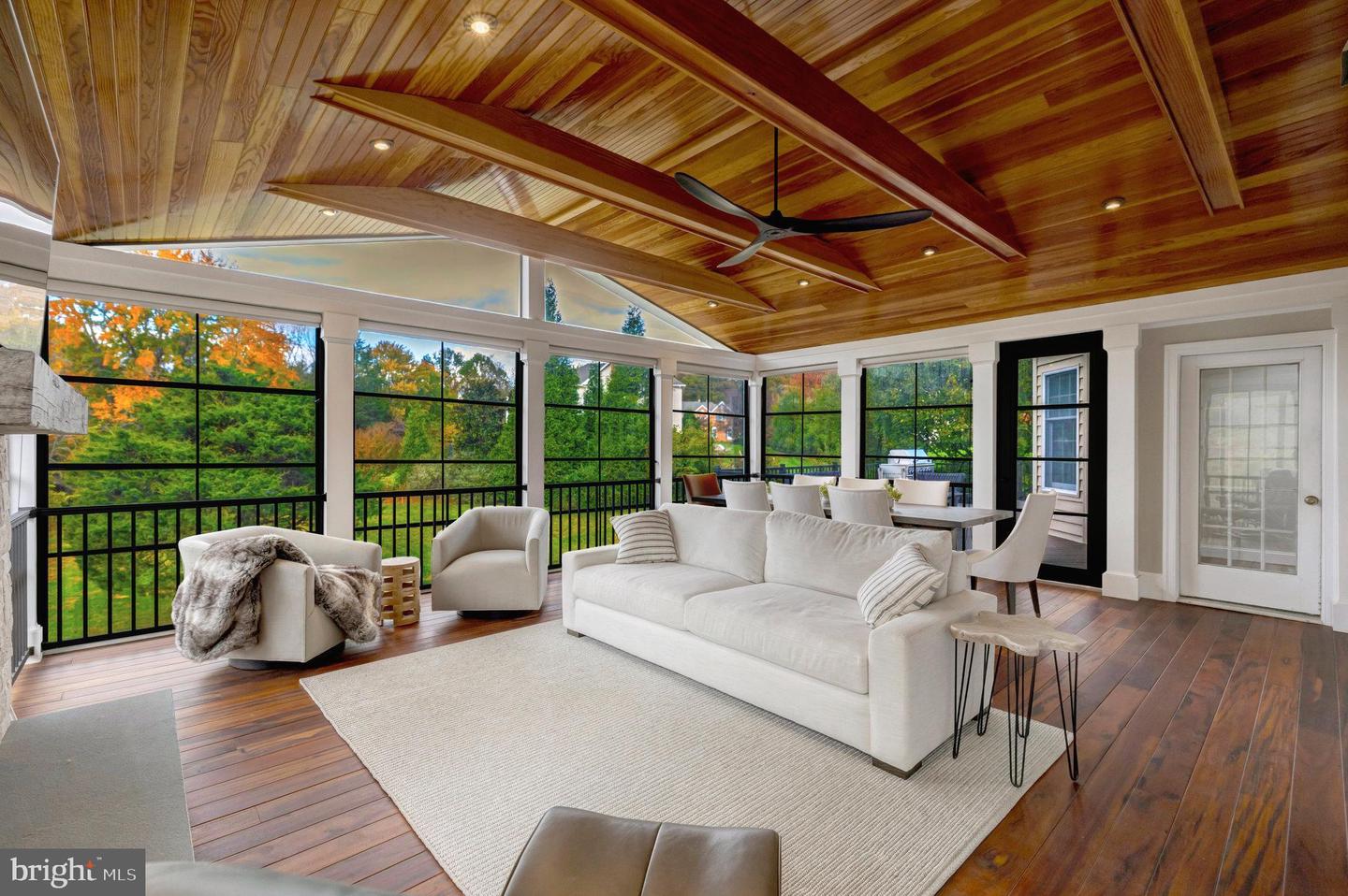 1710 DOVE POINT CT, VIENNA, Virginia 22182, 5 Bedrooms Bedrooms, ,4 BathroomsBathrooms,Residential,For sale,1710 DOVE POINT CT,VAFX2290704 MLS # VAFX2290704