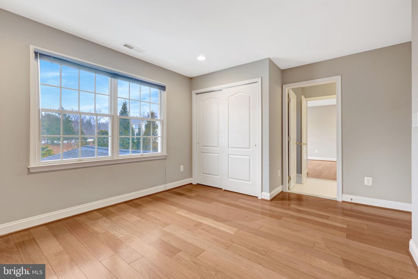 1710 DOVE POINT CT, VIENNA, Virginia 22182, 5 Bedrooms Bedrooms, ,4 BathroomsBathrooms,Residential,For sale,1710 DOVE POINT CT,VAFX2290704 MLS # VAFX2290704