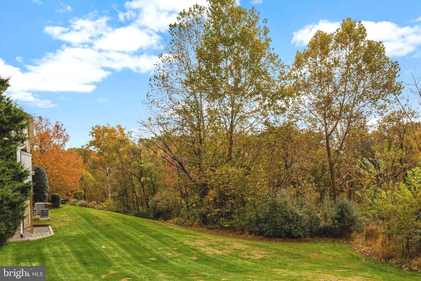 1710 DOVE POINT CT, VIENNA, Virginia 22182, 5 Bedrooms Bedrooms, ,4 BathroomsBathrooms,Residential,For sale,1710 DOVE POINT CT,VAFX2290704 MLS # VAFX2290704