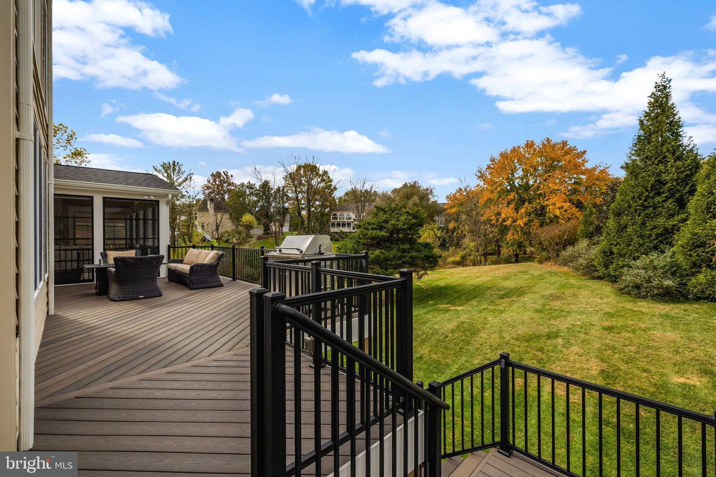 1710 DOVE POINT CT, VIENNA, Virginia 22182, 5 Bedrooms Bedrooms, ,4 BathroomsBathrooms,Residential,For sale,1710 DOVE POINT CT,VAFX2290704 MLS # VAFX2290704