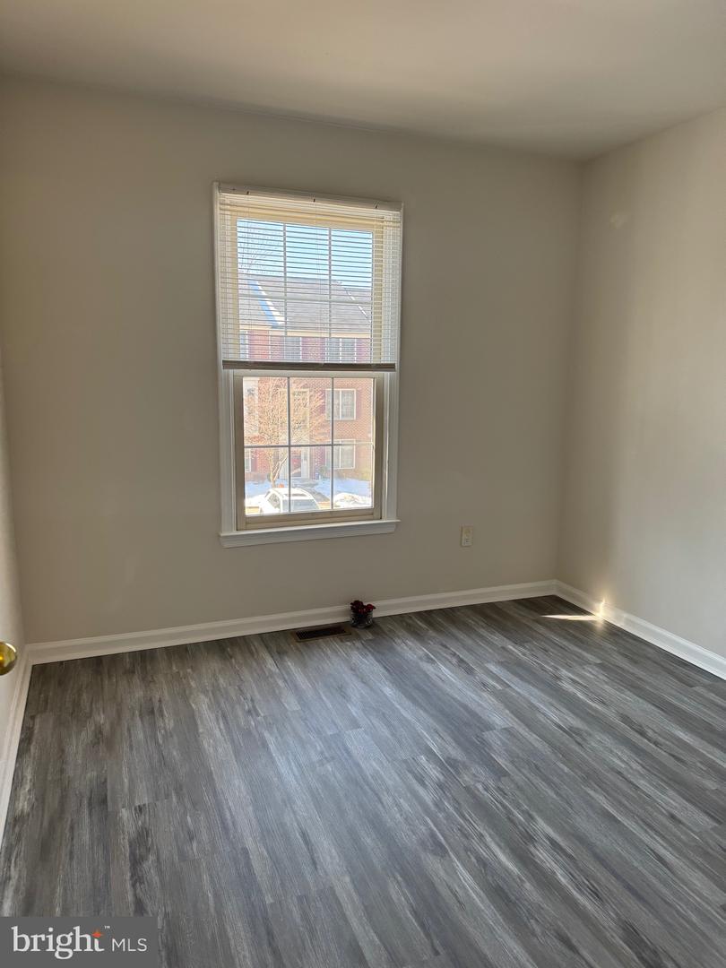 3982 BRUSSELS WAY, WOODBRIDGE, Virginia 22192, 3 Bedrooms Bedrooms, ,3 BathroomsBathrooms,Residential,For sale,3982 BRUSSELS WAY,VAPW2112400 MLS # VAPW2112400