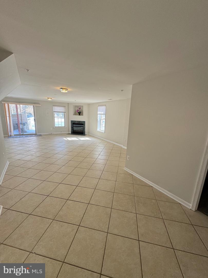 3982 BRUSSELS WAY, WOODBRIDGE, Virginia 22192, 3 Bedrooms Bedrooms, ,3 BathroomsBathrooms,Residential,For sale,3982 BRUSSELS WAY,VAPW2112400 MLS # VAPW2112400