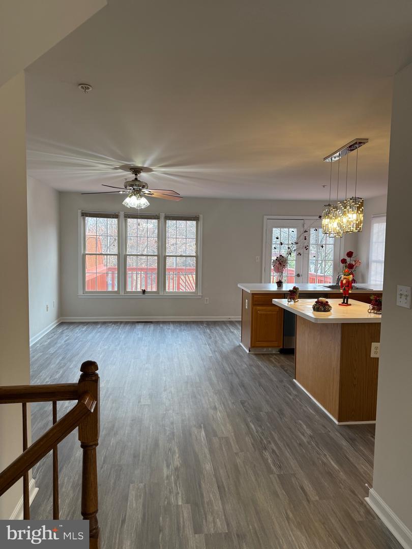 3982 BRUSSELS WAY, WOODBRIDGE, Virginia 22192, 3 Bedrooms Bedrooms, ,3 BathroomsBathrooms,Residential,For sale,3982 BRUSSELS WAY,VAPW2112400 MLS # VAPW2112400