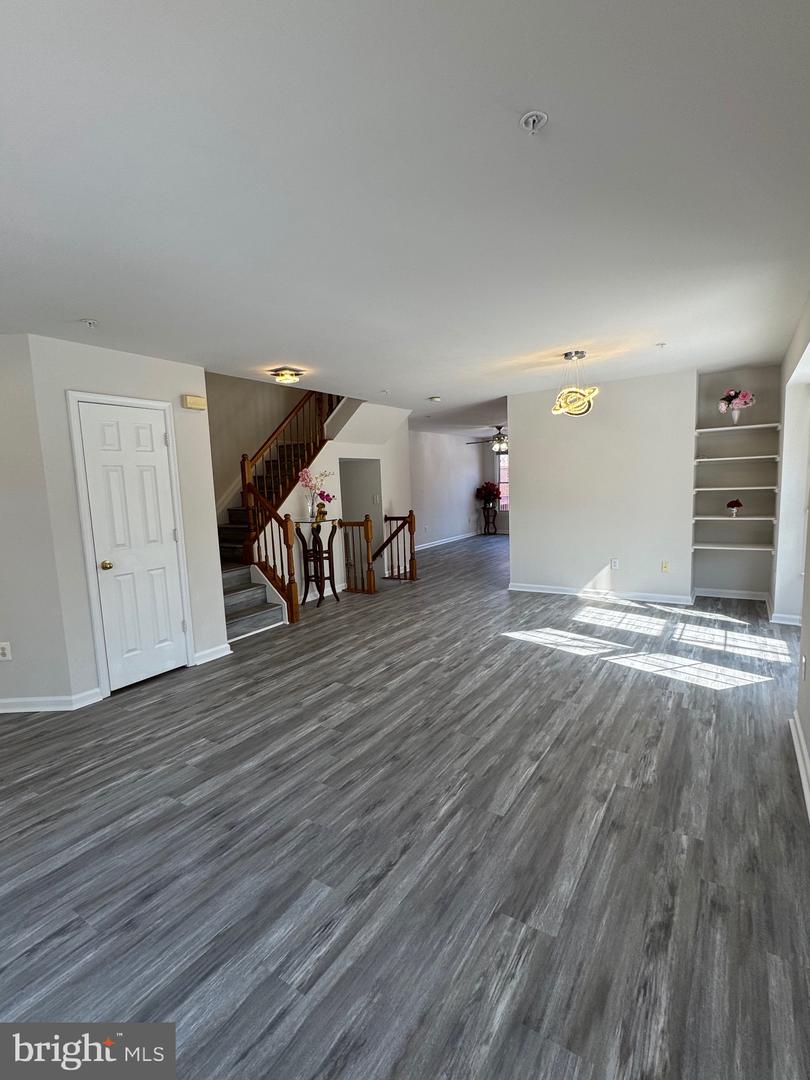 3982 BRUSSELS WAY, WOODBRIDGE, Virginia 22192, 3 Bedrooms Bedrooms, ,3 BathroomsBathrooms,Residential,For sale,3982 BRUSSELS WAY,VAPW2112400 MLS # VAPW2112400