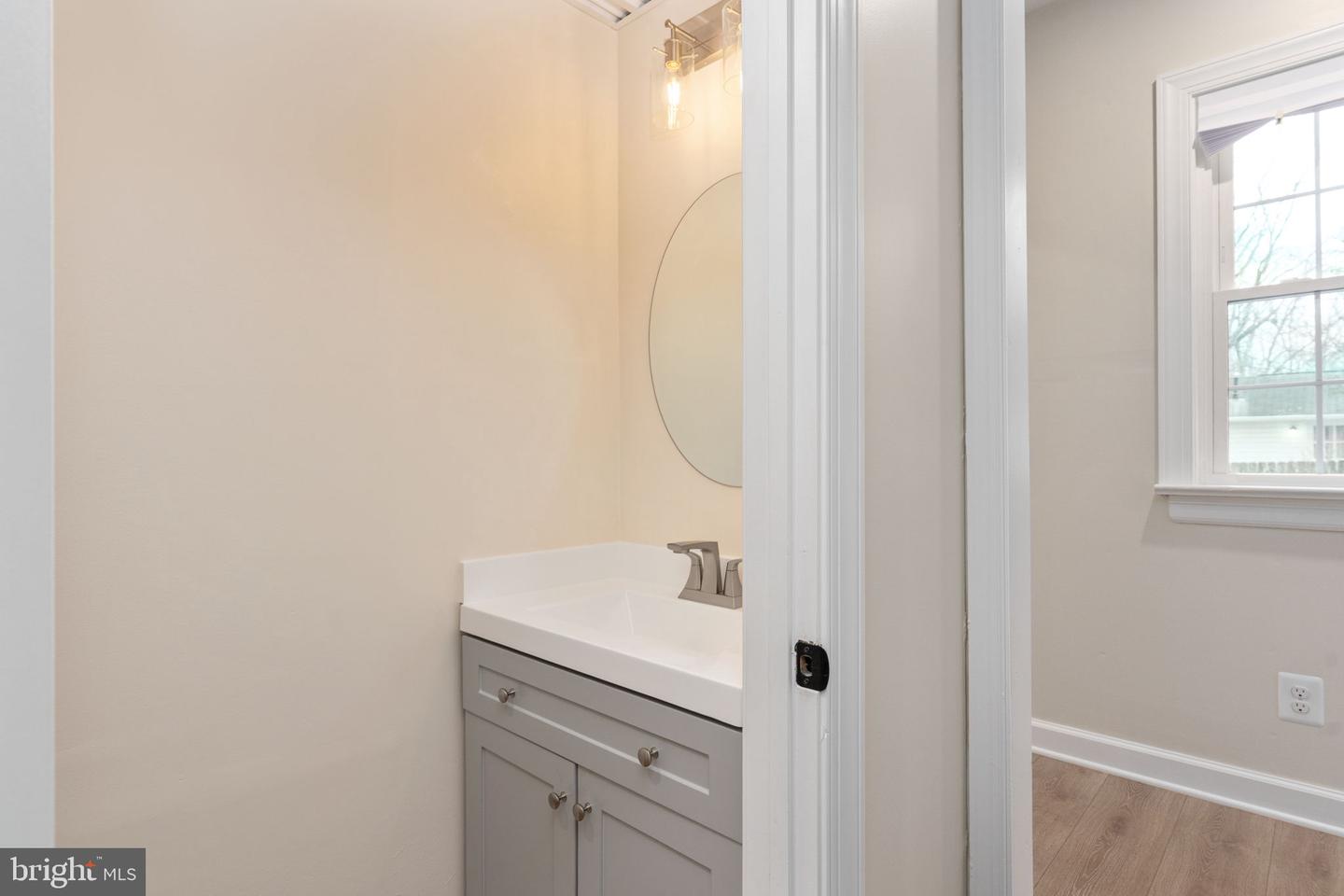 8 PATRICK HENRY ST, FREDERICKSBURG, Virginia 22405, 3 Bedrooms Bedrooms, ,1 BathroomBathrooms,Residential,For sale,8 PATRICK HENRY ST,VAST2046008 MLS # VAST2046008