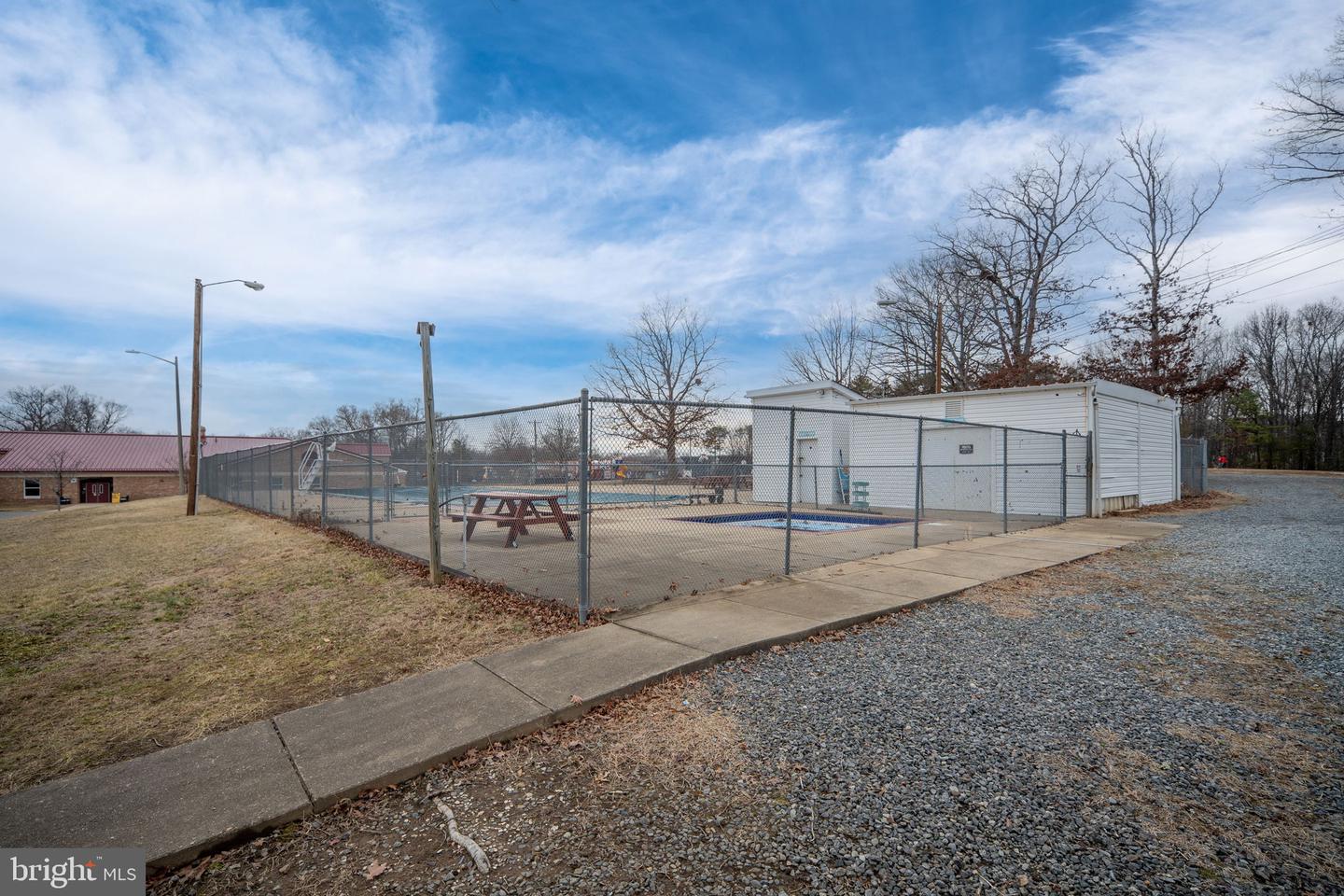 8 PATRICK HENRY ST, FREDERICKSBURG, Virginia 22405, 3 Bedrooms Bedrooms, ,1 BathroomBathrooms,Residential,For sale,8 PATRICK HENRY ST,VAST2046008 MLS # VAST2046008