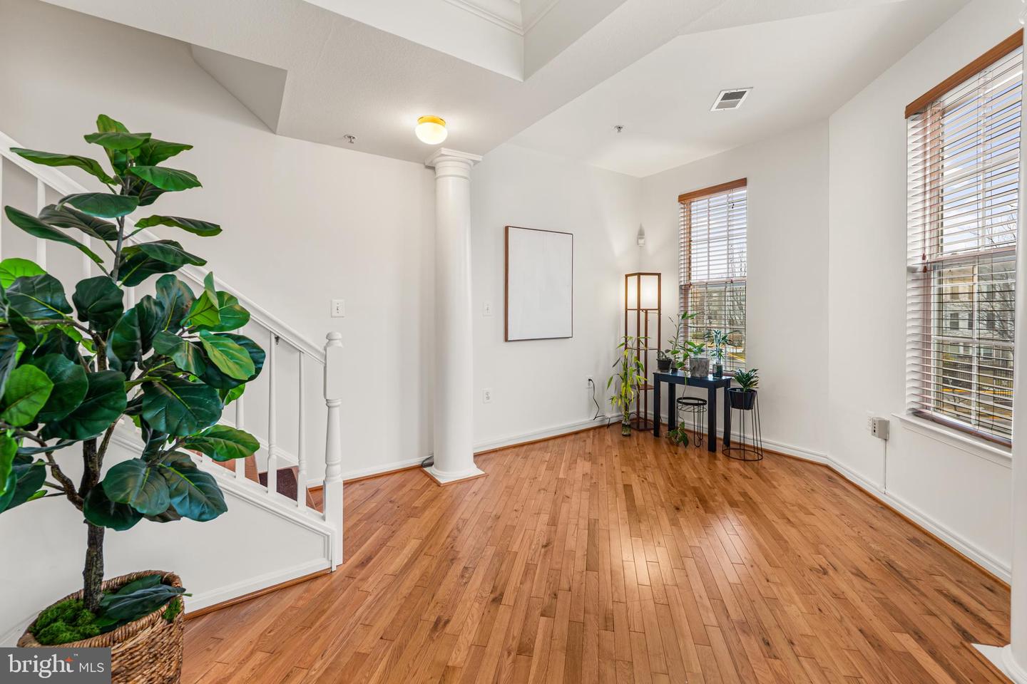 21781 FINDON CT, ASHBURN, Virginia 20147, 3 Bedrooms Bedrooms, ,2 BathroomsBathrooms,Residential,For sale,21781 FINDON CT,VALO2115808 MLS # VALO2115808 21781 FINDON CT, ASHBURN, Virginia 20147, 3 Bedrooms Bedrooms, ,2 BathroomsBathrooms,Residential,For sale,21781 FINDON CT,VALO2115808 MLS # VALO2115808