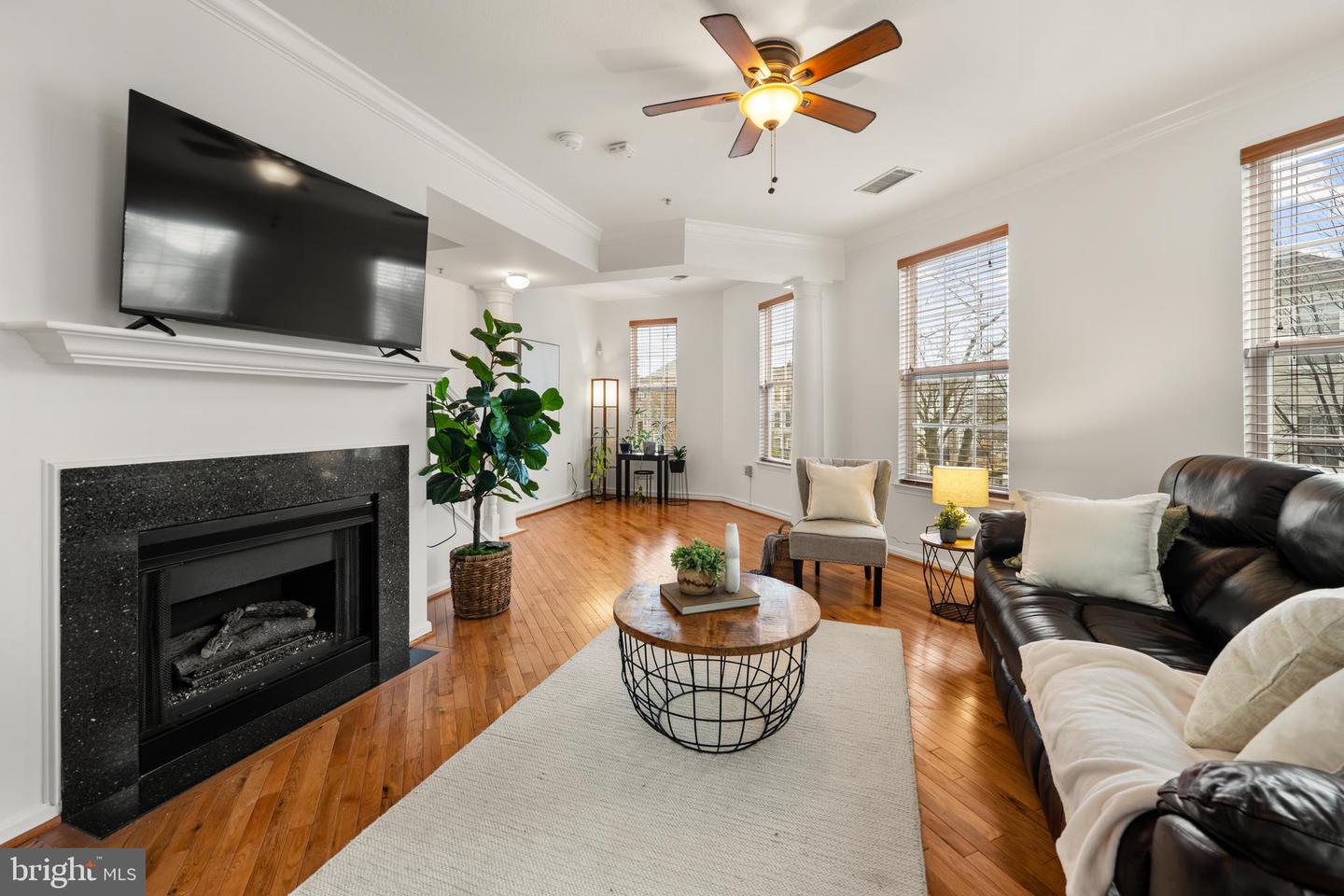 21781 FINDON CT, ASHBURN, Virginia 20147, 3 Bedrooms Bedrooms, ,2 BathroomsBathrooms,Residential,For sale,21781 FINDON CT,VALO2115808 MLS # VALO2115808 21781 FINDON CT, ASHBURN, Virginia 20147, 3 Bedrooms Bedrooms, ,2 BathroomsBathrooms,Residential,For sale,21781 FINDON CT,VALO2115808 MLS # VALO2115808