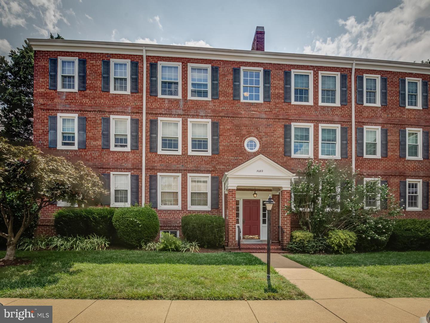 3082-S ABINGDON ST #C1, ARLINGTON, Virginia 22206, 2 Bedrooms Bedrooms, ,1 BathroomBathrooms,Residential,For sale,3082-S ABINGDON ST #C1,VAAR2068858 MLS # VAAR2068858